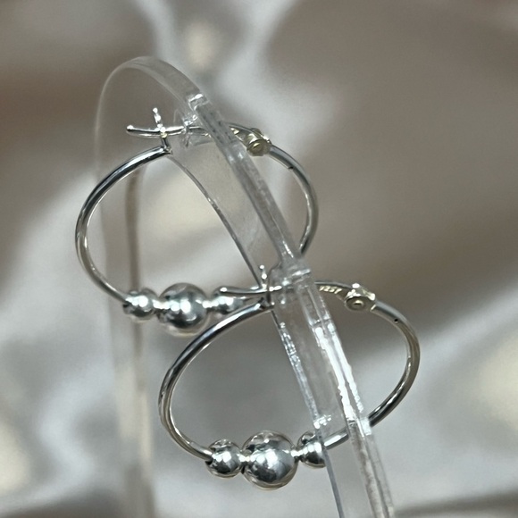 Sterling Silver Three 3 Ball Bead Hoop Earrings Classic Everyday Hoops - Picture 7 of 8